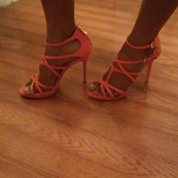 Orange strappy  heels - Picture 2 of 5